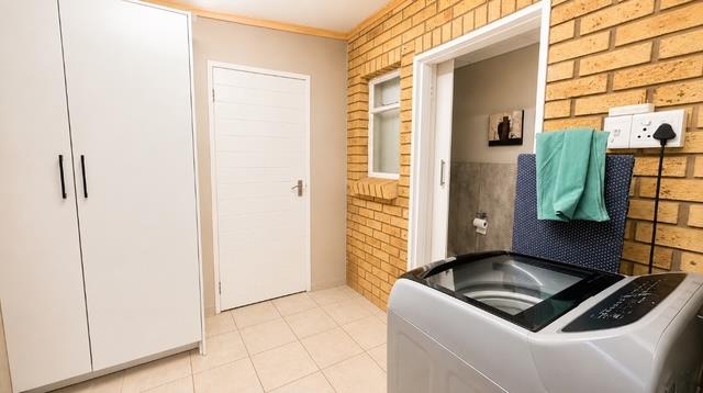 6 Bedroom Property for Sale in Dan Pienaar Free State